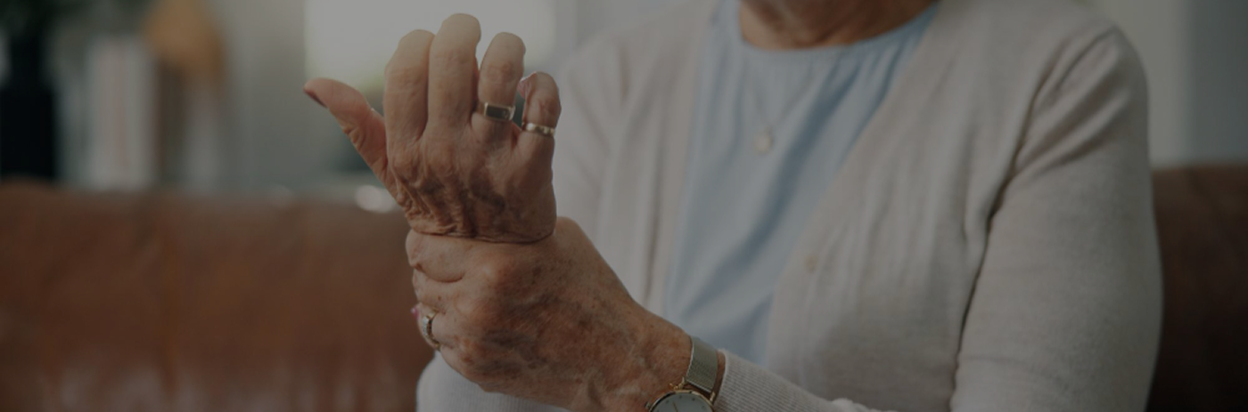 What Causes Hand Tremors In The Elderly
